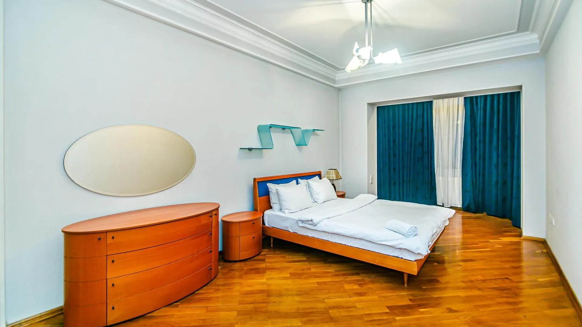 Delux Apartament In Center Apartment Baku