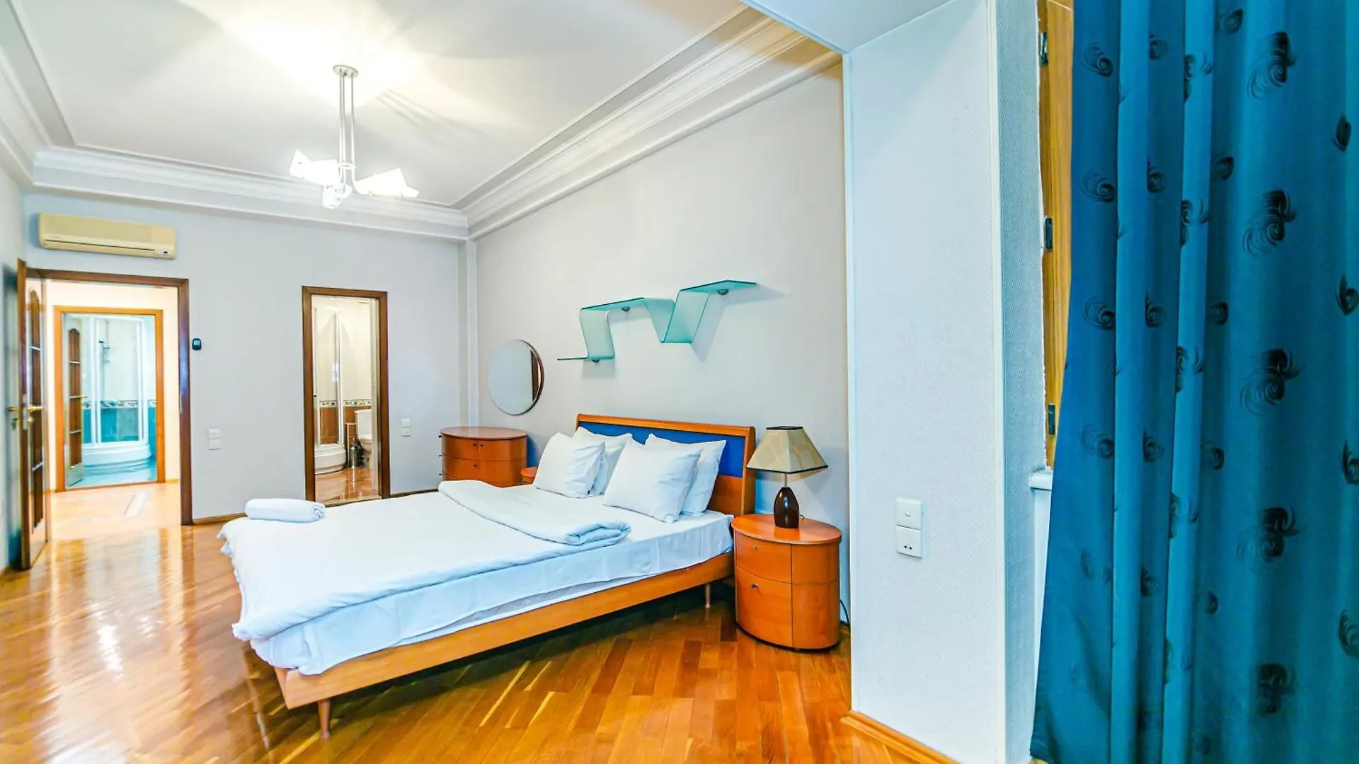 Delux Apartament In Center Apartment Baku