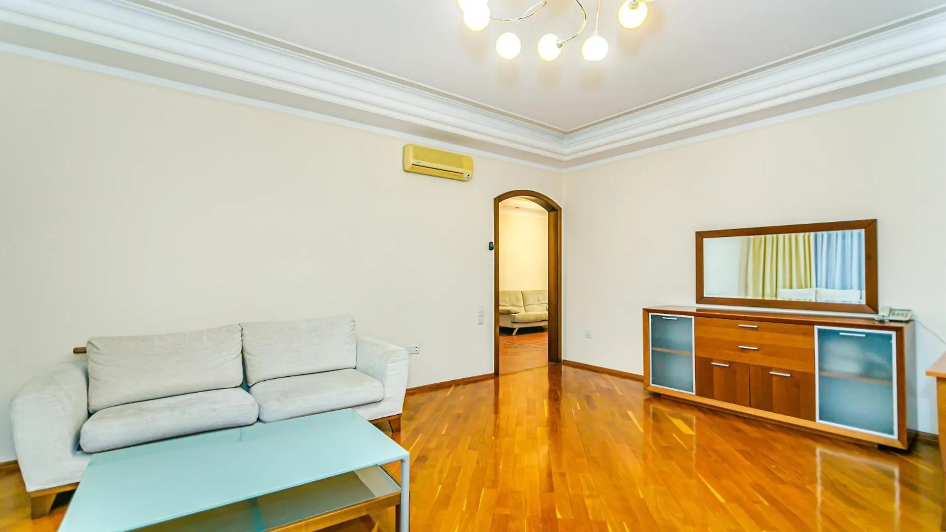 Delux Apartament In Center Apartment Baku